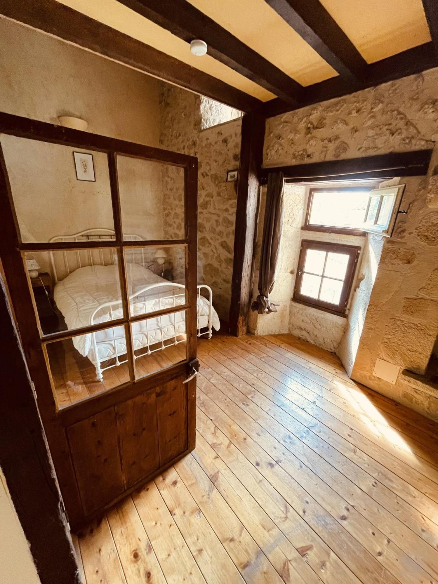 Refuge De Perreau Villa Saint-Michel-de-Montaigne Eksteriør billede